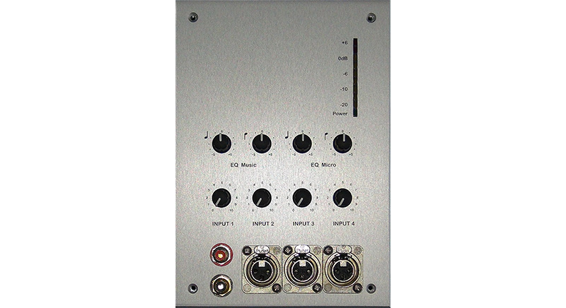 BRC4EAS<br>
          Einbau-Mischvorverstärker